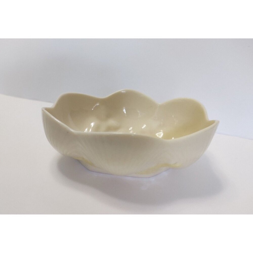 Vintage Belleek Scallop Shell Condiment Dish 5" x 4 1/4" 1980-1993